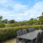 度假居 Ina - 210m From The Sea By Interhome *