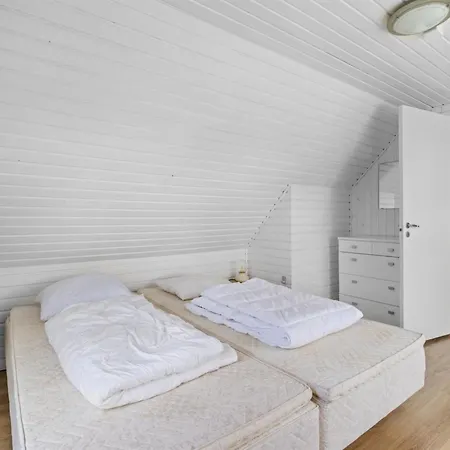 Hébergement de vacances Ina - 210m From The Sea By Interhome