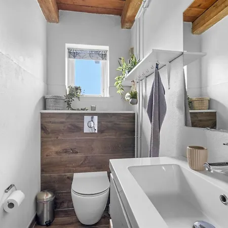 Ina - 210m From The Sea By Interhome Vakantiehuis